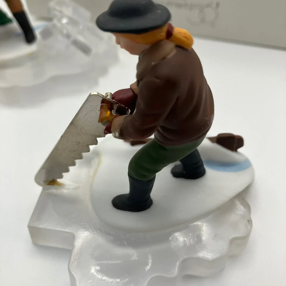 Dept 56 Heritage Village Blue Star Ice Harvesters Set of 2 Figurines Retired VTG